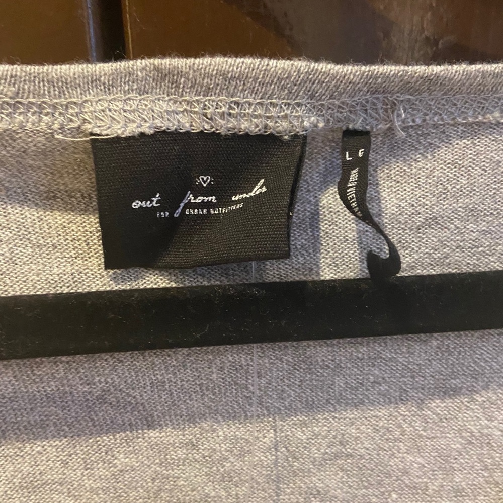 Urban outfitters grey float v neck tee - Picture 4 of 5